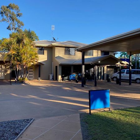 The Palms Motel Chinchilla Bagian luar foto